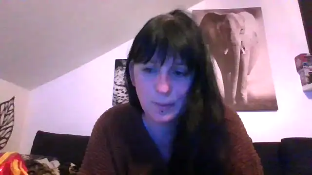sexujuly88 online show from May 7, 9:20 pm