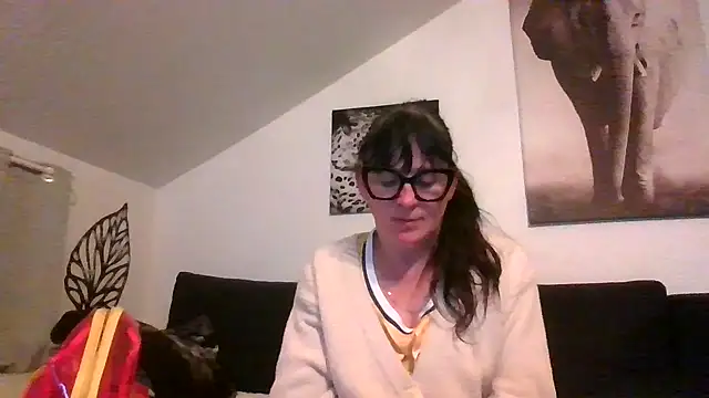 sexujuly88 online show from May 10, 8:03 pm