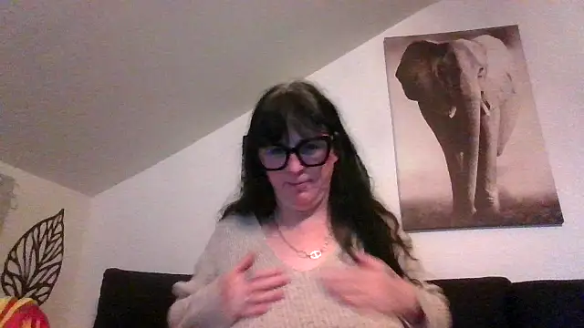 sexujuly88 online show from May 21, 9:11 pm