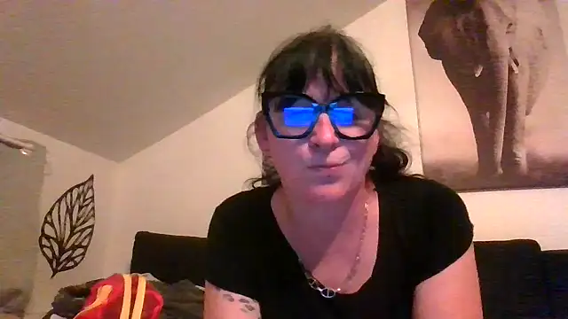 sexujuly88 online show from May 25, 9:32 pm