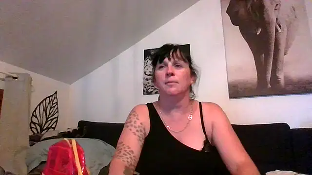 sexujuly88 online show from August 3, 9:51 pm