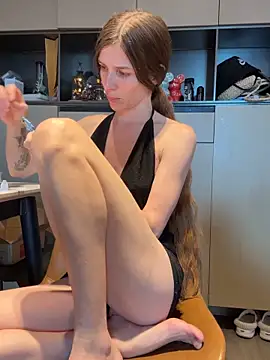 MissAndKiss online show from June 13, 3:37 am