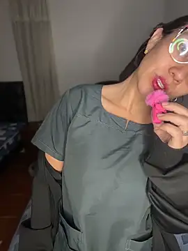 ArielFerrara online show from June 13, 5:49 am