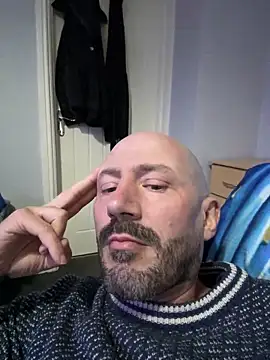 moonpig1 online show from June 7, 1:04 pm