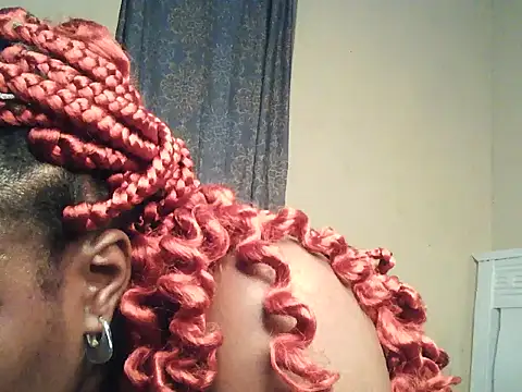 Snapshot of Lillybee74 chatting on June 12, 10:08 pm Lillybee74 online show from June 12, 10:08 pm