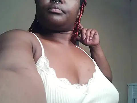 Snapshot of Lillybee74 chatting on June 18, 8:13 pm Lillybee74 online show from June 18, 8:13 pm