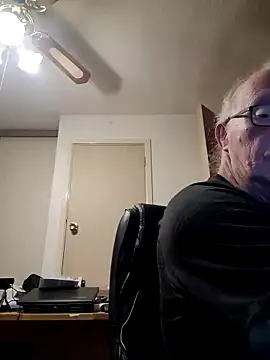 Snapshot of MrRope chatting on June 4, 7:31 pm MrRope online show from June 4, 7:31 pm