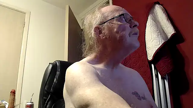 Snapshot of MrRope chatting on June 6, 11:26 am MrRope online show from June 6, 11:26 am