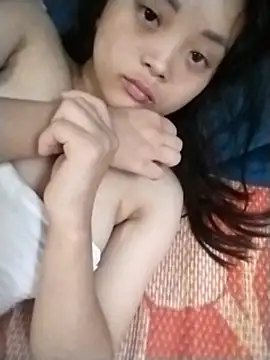 Snapshot of Traem-12 chatting on June 10, 11:03 pm Traem-12 online show from June 10, 11:03 pm