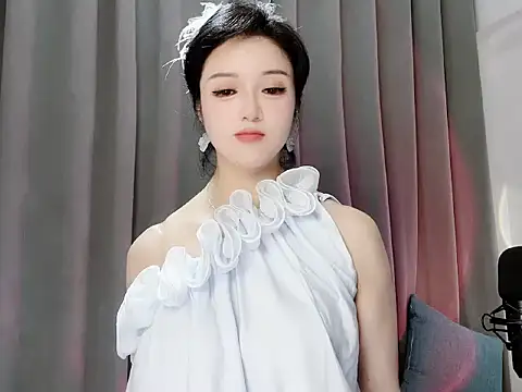 Momo-Wow online show from June 5, 6:52 am
