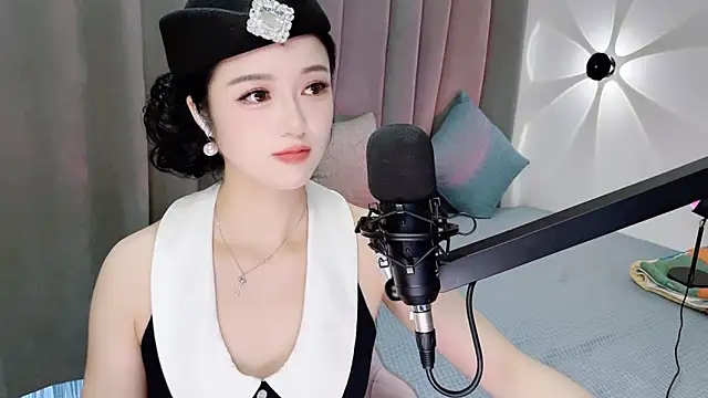 Momo-Wow online show from June 18, 6:13 am
