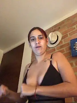 Snapshot of Sweet-Zoey chatting on June 10, 2:27 pm Sweet-Zoey online show from June 10, 2:27 pm