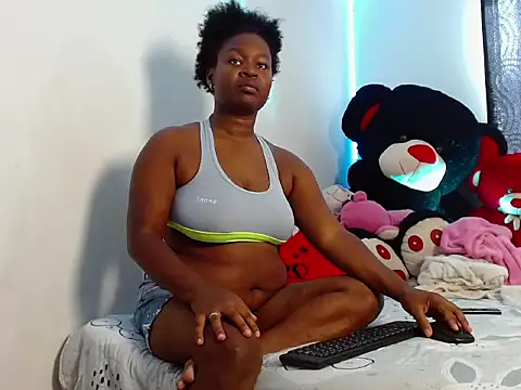 Snapshot of Hanna_Ebony_Xxx chatting on June 18, 6:45 pm Hanna Ebony Xxx online show from June 18, 6:45 pm