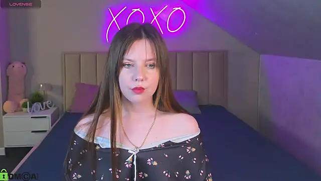 Snapshot of Violeta_Paul chatting on June 7, 12:59 am Violeta Paul online show from June 7, 12:59 am