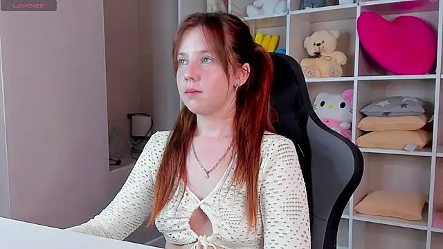Violeta Paul online show from June 26, 9:03 am