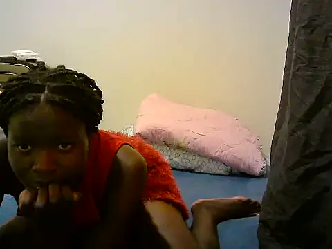 BerryJulie online show from June 4, 4:24 pm