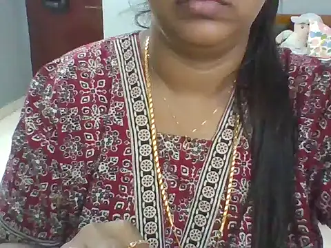 Snapshot of Tamil_hot_Meenu chatting on June 6, 6:07 am Tamil hot Meenu online show from June 6, 6:07 am