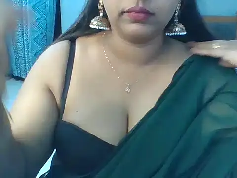 Snapshot of Tamil_hot_Meenu chatting on June 13, 7:06 am Tamil hot Meenu online show from June 13, 7:06 am
