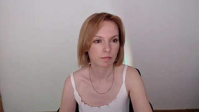 AdelleLovee  online show from June 9, 9:54 am