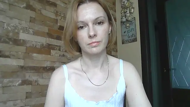 AdelleLovee  online show from June 10, 10:03 am