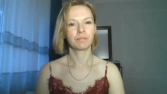 AdelleLovee  online show from June 12, 5:12 pm