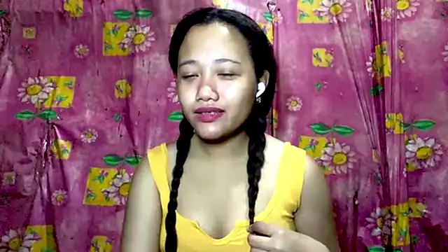 Snapshot of Abegail2221 chatting on June 11, 2:59 pm Abegail2221 online show from June 11, 2:59 pm