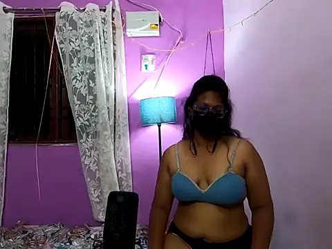 Snapshot of thea_rachel chatting on June 13, 7:56 pm thea rachel online show from June 13, 7:56 pm