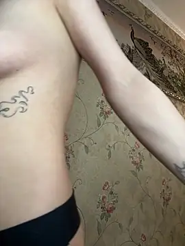 Alice Gress online show from June 12, 1:54 pm