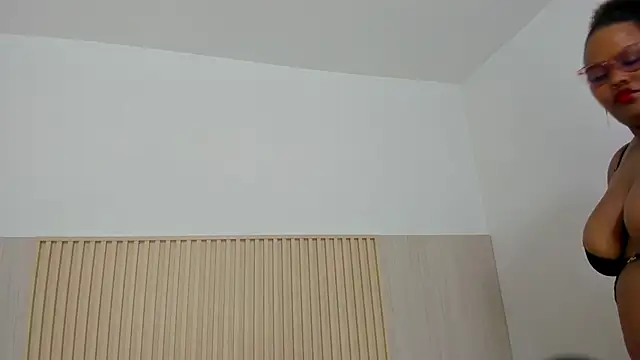 Snapshot of arika_brown chatting on June 9, 7:47 pm arika brown online show from June 9, 7:47 pm