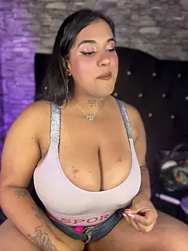 Nahomy-fire online show from July 30, 3:05 am