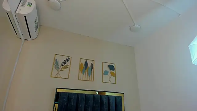 martinc aria online show from July 12, 4:09 pm