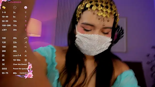 Snapshot of Yasminee_ chatting on June 5, 11:32 pm Yasminee online show from June 5, 11:32 pm