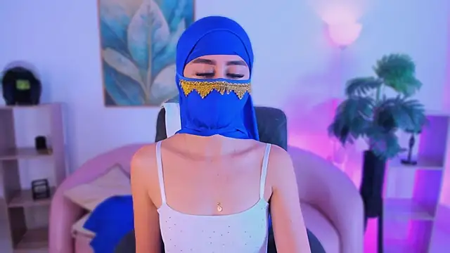Alina Malak online show from June 27, 5:18 pm