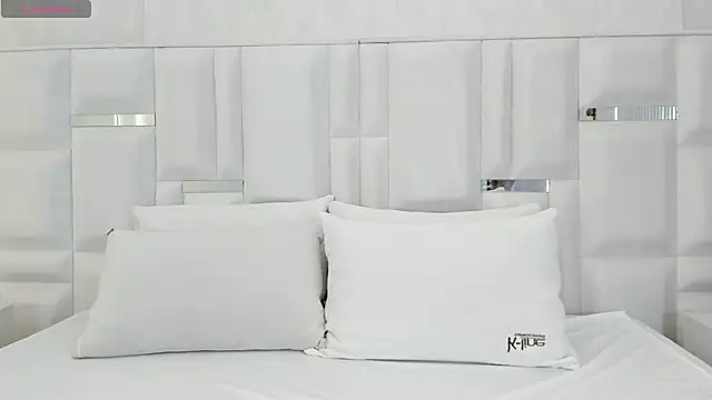 kyle lovee online show from July 21, 4:37 am