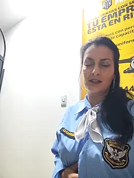 Snapshot of ALEJANDRA__28 chatting on June 15, 1:13 pm ALEJANDRA 28 online show from June 15, 1:13 pm