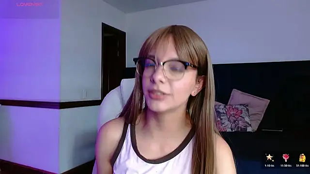 Peytongh  online show from June 13, 7:23 pm