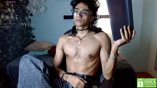Snapshot of caleb_stefan chatting on July 21, 12:40 pm caleb stefan online show from July 21, 12:40 pm