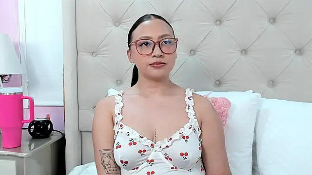 Snapshot of alana_taylor_bss chatting on June 11, 12:32 am alana taylor bss online show from June 11, 12:32 am