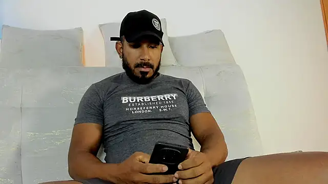 Snapshot of LeoCarter_ chatting on June 9, 1:01 pm LeoCarter online show from June 9, 1:01 pm