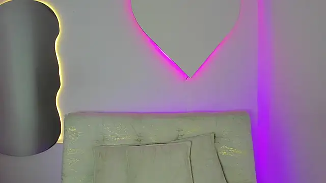 LindseyCarter online show from July 15, 1:49 pm