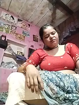 Snapshot of HOpooja356l chatting on June 11, 12:32 am HOpooja356l online show from June 11, 12:32 am
