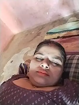 Snapshot of HOpooja356l chatting on June 12, 6:01 am HOpooja356l online show from June 12, 6:01 am
