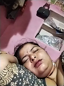 Snapshot of HOpooja356l chatting on June 15, 1:19 am HOpooja356l online show from June 15, 1:19 am