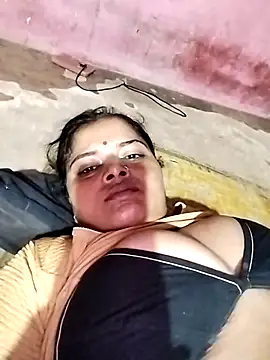 Snapshot of HOpooja356l chatting on June 27, 1:43 am HOpooja356l online show from June 27, 1:43 am