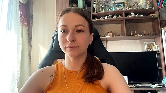 Snapshot of TaIliedGuest chatting on June 7, 5:11 am TaIliedGuest online show from June 7, 5:11 am