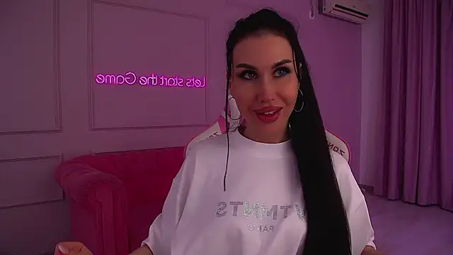 Snapshot of KaylaMous chatting on July 18, 6:23 pm KaylaMous online show from July 18, 6:23 pm