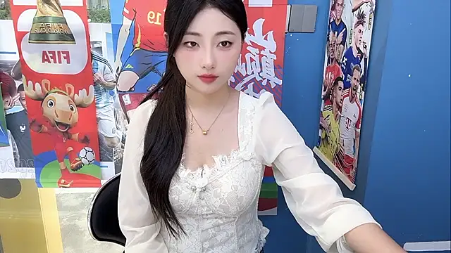 Snapshot of DuooMii chatting on June 6, 7:35 am DuooMii online show from June 6, 7:35 am