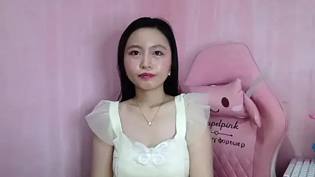 EileneThreet online show from June 9, 8:04 am