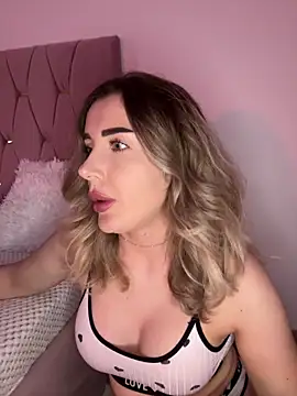 -IrisDesiree- online show from June 11, 2:04 pm