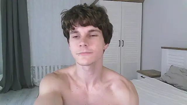 Eric Crush online show from June 24, 4:33 am